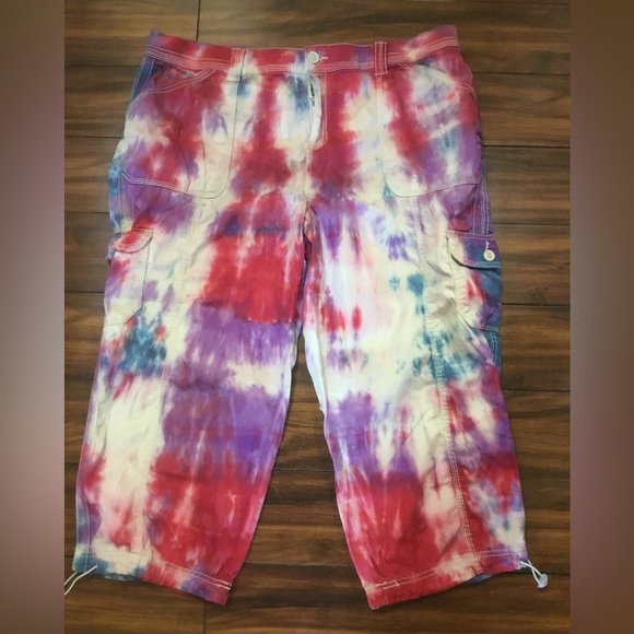 Upcycled tie dye capris - Picture 2 of 6
